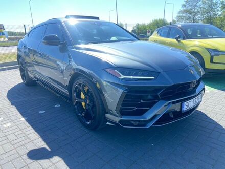 Ламборджині Урус 2019 у Європі на Automoto.ua Сірий Ламборджині Урус, об'ємом двигуна 4 л та пробігом 46700 тис. км за 990000 $, фото 1 на Automoto.ua