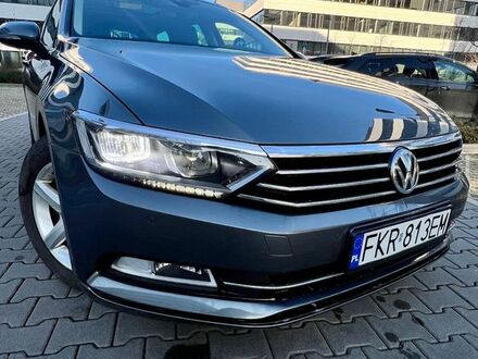 Фольксваген Пассат 2016 в Европе на Automoto.ua Серый Фольксваген Пассат, объемом двигателя 1 л и пробегом 155 тыс. км за 12107 $, фото 1 на Automoto.ua