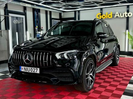 Мерседес GLE 53 AMG 2021 в Европе на Automoto.ua Черный Мерседес GLE 53 AMG, объемом двигателя 3 л и пробегом 76 тыс. км за 68380 $, фото 1 на Automoto.ua