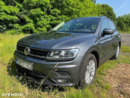 Фольксваген Тигуан 2017 в Европе на Automoto.ua Серый Фольксваген Тигуан, объемом двигателя 1 л и пробегом 149 тыс. км за 18136 $, фото 1 на Automoto.ua