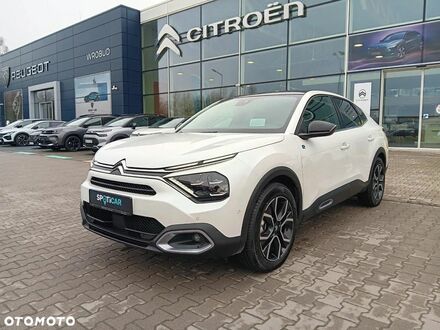 Ситроен C4 X 2023 в Европе на Automoto.ua Белый Ситроен C4 X, объемом двигателя 0 л и пробегом 3 тыс. км за 41114 $, фото 1 на Automoto.ua