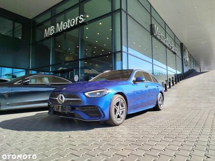 Мерседес Ц-Класс 2023 в Европе на Automoto.ua Синий Мерседес Ц-Класс, объемом двигателя 1 л и пробегом 5 тыс. км за 269900 $, фото 1 на Automoto.ua