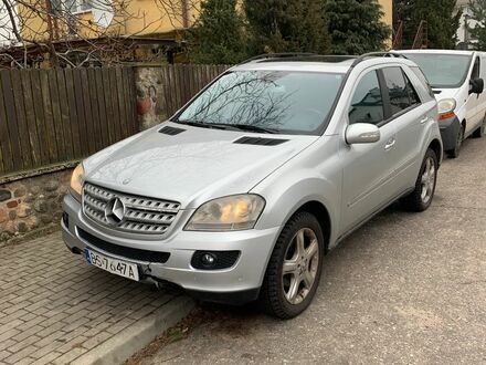 Мерседес ML-Class, об'ємом двигуна 2.99 л та пробігом 286 тис. км за 4060 $, фото 1 на Automoto.ua