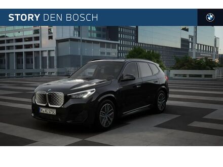 БМВ iX1 2025 в Европе на Automoto.ua Черный БМВ iX1, объемом двигателя 0 л и пробегом 1 тыс. км за 62261 $, фото 1 на Automoto.ua