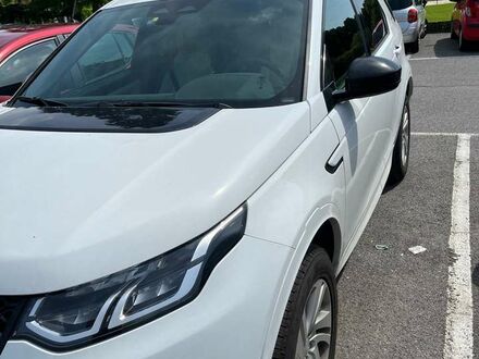 Белый Ленд Ровер Discovery Sport, объемом двигателя 2 л и пробегом 48 тыс. км за 51792 $, фото 1 на Automoto.ua