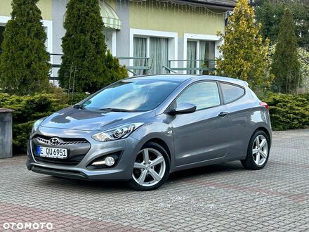 Хендай i30, объемом двигателя 1.4 л и пробегом 178 тыс. км за 6458 $, фото 1 на Automoto.ua