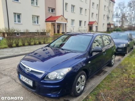 Хендай i30, объемом двигателя 1.4 л и пробегом 179 тыс. км за 3780 $, фото 1 на Automoto.ua