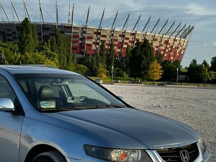 Хонда Аккорд 2004 у Європі на Automoto.ua Хонда Аккорд, об'ємом двигуна 2.2 л та пробігом 235 тис. км за 8800 $, фото 1 на Automoto.ua