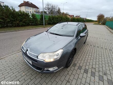 Ситроен С5 2008 в Европе на Automoto.ua Серый Ситроен С5, объемом двигателя 1 л и пробегом 375 тыс. км за 14000 $, фото 1 на Automoto.ua