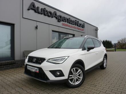 Сеат Arona 2019 у Європі на Automoto.ua Білий Сеат Arona, об'ємом двигуна 1 л та пробігом 70 тис. км за 17957 $, фото 1 на Automoto.ua