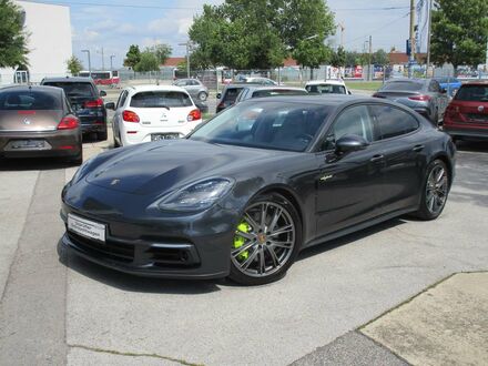 Сірий Порше Panamera, об'ємом двигуна 2.89 л та пробігом 94 тис. км за 77898 $, фото 1 на Automoto.ua