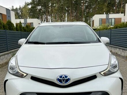 Тойота Prius Plus, об'ємом двигуна 1.8 л та пробігом 260 тис. км за 13499 $, фото 1 на Automoto.ua