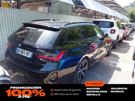 БМВ 330 2023 в Европе на Automoto.ua Черный БМВ 330, объемом двигателя 2 л и пробегом 65 тыс. км за 42322 $, фото 1 на Automoto.ua