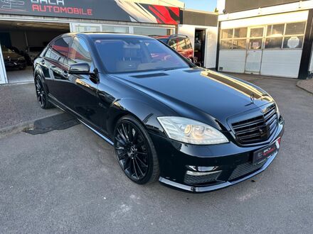 Мерседес С 63 АМГ 2007 у Європі на Automoto.ua Чорний Мерседес С 63 АМГ, об'ємом двигуна 6.21 л та пробігом 135 тис. км за 22281 $, фото 1 на Automoto.ua
