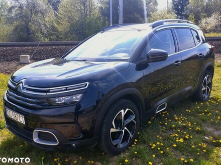 Ситроен C5 Aircross 2020 в Европе на Automoto.ua Черный Ситроен C5 Aircross, объемом двигателя 1 л и пробегом 66 тыс. км за 84999 $, фото 1 на Automoto.ua