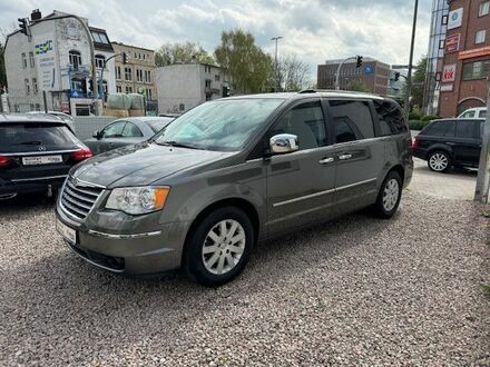 Сірий Крайслер Grand Voyager, об'ємом двигуна 2.78 л та пробігом 153 тис. км за 14043 $, фото 1 на Automoto.ua