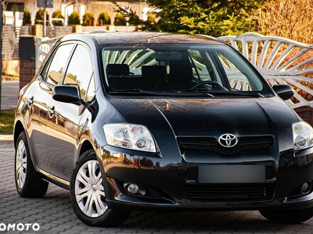 Тойота Аурис 2008 в Европе на Automoto.ua Черный Тойота Аурис, объемом двигателя 1 л и пробегом 160 тыс. км за 5521 $, фото 1 на Automoto.ua