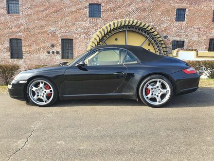 Порше 911 2005 у Європі на Automoto.ua Чорний Порше 911, об'ємом двигуна 3.6 л та пробігом 124 тис. км за 58000 $, фото 1 на Automoto.ua
