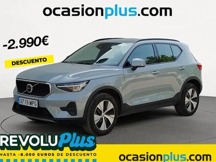 Вольво XC40 2024 в Европе на Automoto.ua Серый Вольво XC40, объемом двигателя 1.48 л и пробегом 14 тыс. км за 34735 $, фото 1 на Automoto.ua