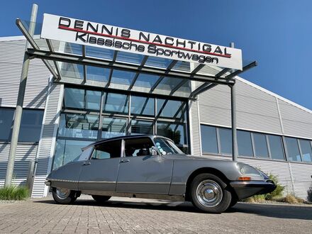 Ситроен ДС 1971 в Европе на Automoto.ua Серый Ситроен ДС, объемом двигателя 2.16 л и пробегом 47 тыс. км за 48887 $, фото 1 на Automoto.ua