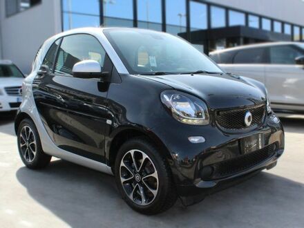 Смарт Fortwo 2017 у Європі на Automoto.ua Чорний Смарт Fortwo, об'ємом двигуна 1 л та пробігом 72 тис. км за 13936 $, фото 1 на Automoto.ua