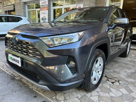 Тойота РАВ 4 2020 в Европе на Automoto.ua Серый Тойота РАВ 4, объемом двигателя 2.49 л и пробегом 110 тыс. км за 26591 $, фото 1 на Automoto.ua