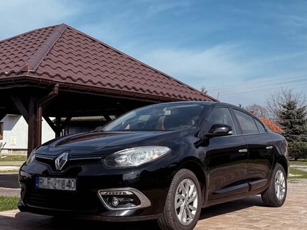 Рено Флюенс 2014 в Европе на Automoto.ua Черный Рено Флюенс, объемом двигателя 1 л и пробегом 101 тыс. км за 6538 $, фото 1 на Automoto.ua