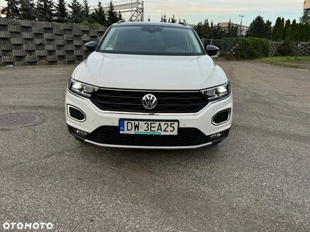 Фольксваген Ти-Рок 2019 в Европе на Automoto.ua Белый Фольксваген Ти-Рок, объемом двигателя 1 л и пробегом 82 тыс. км за 76900 $, фото 1 на Automoto.ua