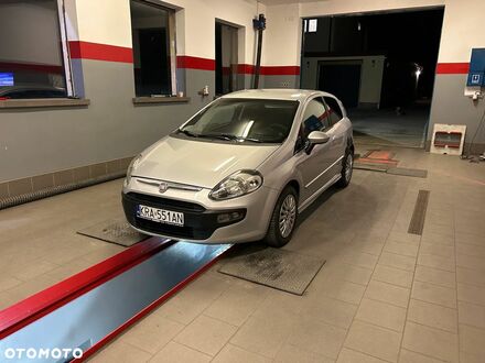 Фіат Пунто Ево 2010 у Європі на Automoto.ua Сірий Фіат Пунто Ево, об'ємом двигуна 1 л та пробігом 221 тис. км за 11900 $, фото 1 на Automoto.ua