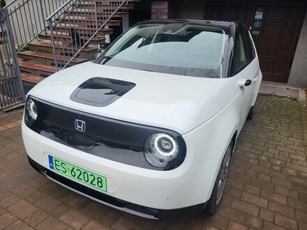 Хонда e 2020 у Європі на Automoto.ua Білий Хонда e, об'ємом двигуна 0 л та пробігом 19 тис. км за 74900 $, фото 1 на Automoto.ua