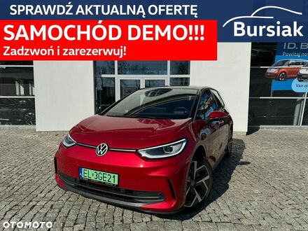 Фольксваген ID.3 2023 в Европе на Automoto.ua Красный Фольксваген ID.3, объемом двигателя 0 л и пробегом 5 тыс. км за 154900 $, фото 1 на Automoto.ua