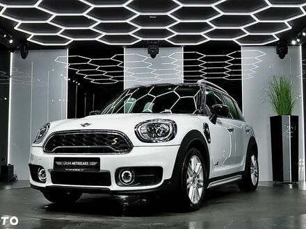 Мини Кантримен 2019 в Европе на Automoto.ua Белый Мини Кантримен, объемом двигателя 1 л и пробегом 69 тыс. км за 89901 $, фото 1 на Automoto.ua