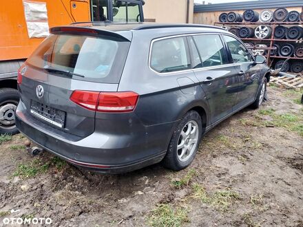 Фольксваген Пассат 2015 в Европе на Automoto.ua Серый Фольксваген Пассат, объемом двигателя 1 л и пробегом 163 тыс. км за 4000 $, фото 1 на Automoto.ua