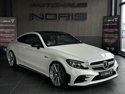 Мерседес C43 AMG 2018 в Европе на Automoto.ua Белый Мерседес C43 AMG, объемом двигателя 3 л и пробегом 70 тыс. км за 51664 $, фото 1 на Automoto.ua