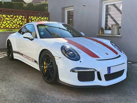 Порше 911 2017 у Європі на Automoto.ua Білий Порше 911, об'ємом двигуна 4 л та пробігом 87 тис. км за 369990 $, фото 1 на Automoto.ua
