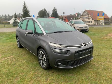 Ситроен Гранд С4 Пикассо 2019 в Европе на Automoto.ua Серый Ситроен Гранд С4 Пикассо, объемом двигателя 2 л и пробегом 133 тыс. км за 13717 $, фото 1 на Automoto.ua
