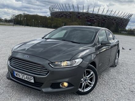 Форд Фьюжн 2015 в Европе на Automoto.ua Серый Форд Фьюжн, объемом двигателя 2.49 л и пробегом 283 тыс. км за 11502 $, фото 1 на Automoto.ua