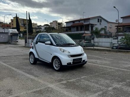 Смарт Форту 2009 в Европе на Automoto.ua Белый Смарт Форту, объемом двигателя 0.8 л и пробегом 90 тыс. км за 6727 $, фото 1 на Automoto.ua