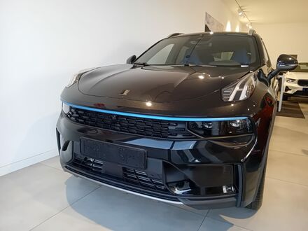 Lynk & Co 01 2024 в Европе на Automoto.ua Черный Lynk & Co 01, объемом двигателя 1.48 л и пробегом 1 тыс. км за 35962 $, фото 1 на Automoto.ua