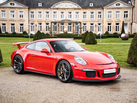 Порше 991 2014 в Европе на Automoto.ua Красный Порше 991, объемом двигателя 3.8 л и пробегом 44 тыс. км за 157294 $, фото 1 на Automoto.ua