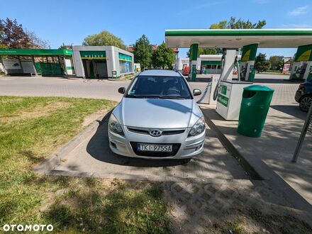 Хендай i30, объемом двигателя 1.4 л и пробегом 196 тыс. км за 3024 $, фото 1 на Automoto.ua