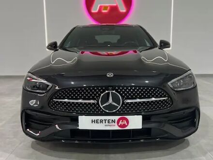 Мерседес Ц 200 2022 в Европе на Automoto.ua Черный Мерседес Ц 200, объемом двигателя 1.99 л и пробегом 65 тыс. км за 40502 $, фото 1 на Automoto.ua