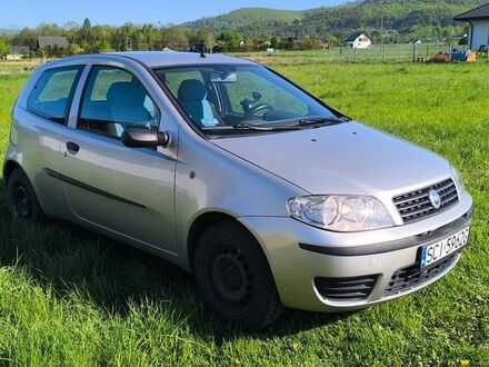 Фиат Пунто 2006 в Европе на Automoto.ua Серый Фиат Пунто, объемом двигателя 1 л и пробегом 163 тыс. км за 1187 $, фото 1 на Automoto.ua