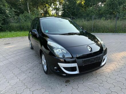 Рено Сценик 2010 в Европе на Automoto.ua Черный Рено Сценик, объемом двигателя 1.4 л и пробегом 220 тыс. км за 4065 $, фото 1 на Automoto.ua
