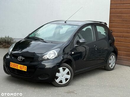 Тойота Айго 2010 в Европе на Automoto.ua Черный Тойота Айго, объемом двигателя 1 л и пробегом 199 тыс. км за 9400 $, фото 1 на Automoto.ua
