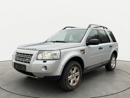 Ленд Ровер Фрилендер 2009 в Европе на Automoto.ua Серебряный Ленд Ровер Фрилендер, объемом двигателя 2.18 л и пробегом 220 тыс. км за 3042 $, фото 1 на Automoto.ua