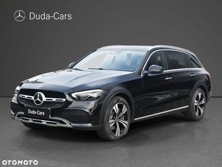 Мерседес Ц-Класс 2024 в Европе на Automoto.ua Черный Мерседес Ц-Класс, объемом двигателя 1 л и пробегом 1 тыс. км за 255449 $, фото 1 на Automoto.ua