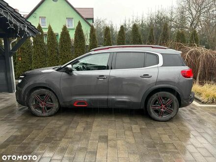 Ситроен C5 Aircross 2019 в Европе на Automoto.ua Серый Ситроен C5 Aircross, объемом двигателя 1 л и пробегом 102 тыс. км за 85000 $, фото 1 на Automoto.ua