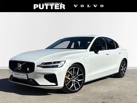 Вольво С60 2024 в Европе на Automoto.ua Белый Вольво С60, объемом двигателя 1.97 л и пробегом 9 тыс. км за 60767 $, фото 1 на Automoto.ua
