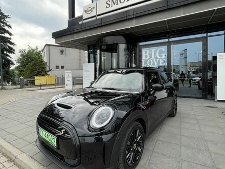 Мини Купер 2023 в Европе на Automoto.ua Черный Мини Купер, объемом двигателя 0 л и пробегом 32 тыс. км за 116850 $, фото 1 на Automoto.ua